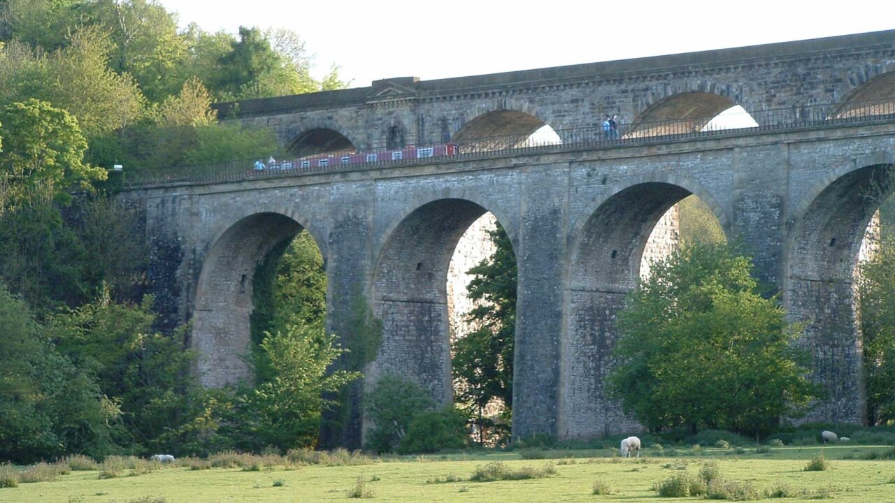 *cchirk viaduct and aqueduct