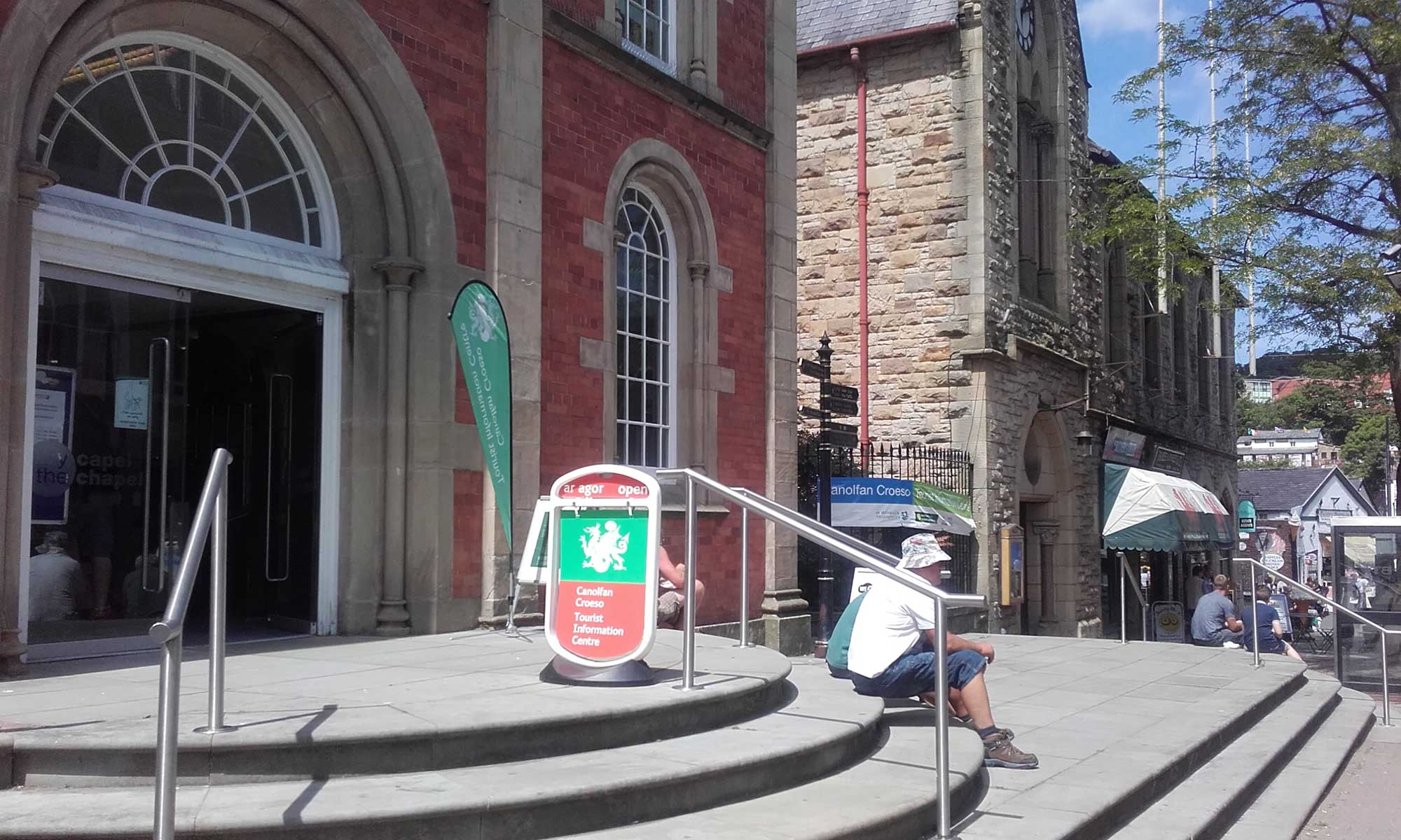 *Llangollen Tourist Information Centre