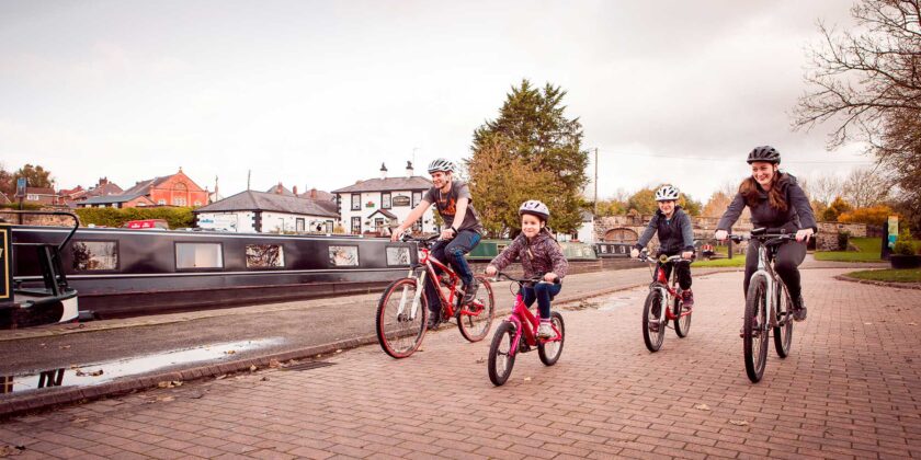 *family bike ride on Llangollen Canal