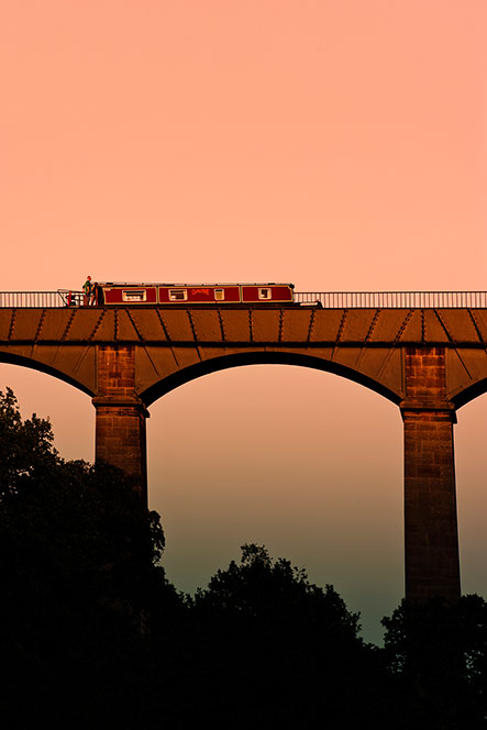 Canal boat Pontcysyllte