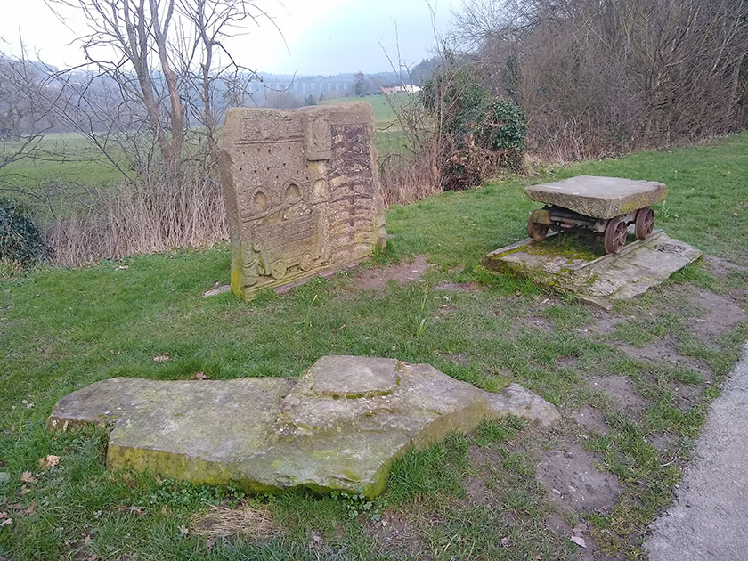 Cerflun o Fasn Fron Sculpture at Fron Basin