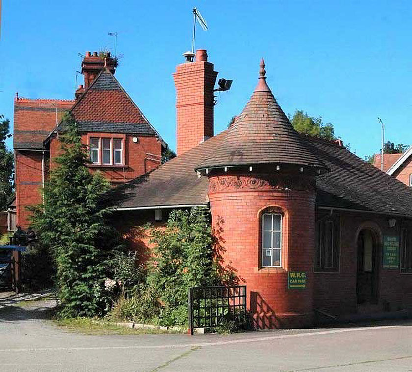 Pen-y-Bont office and house