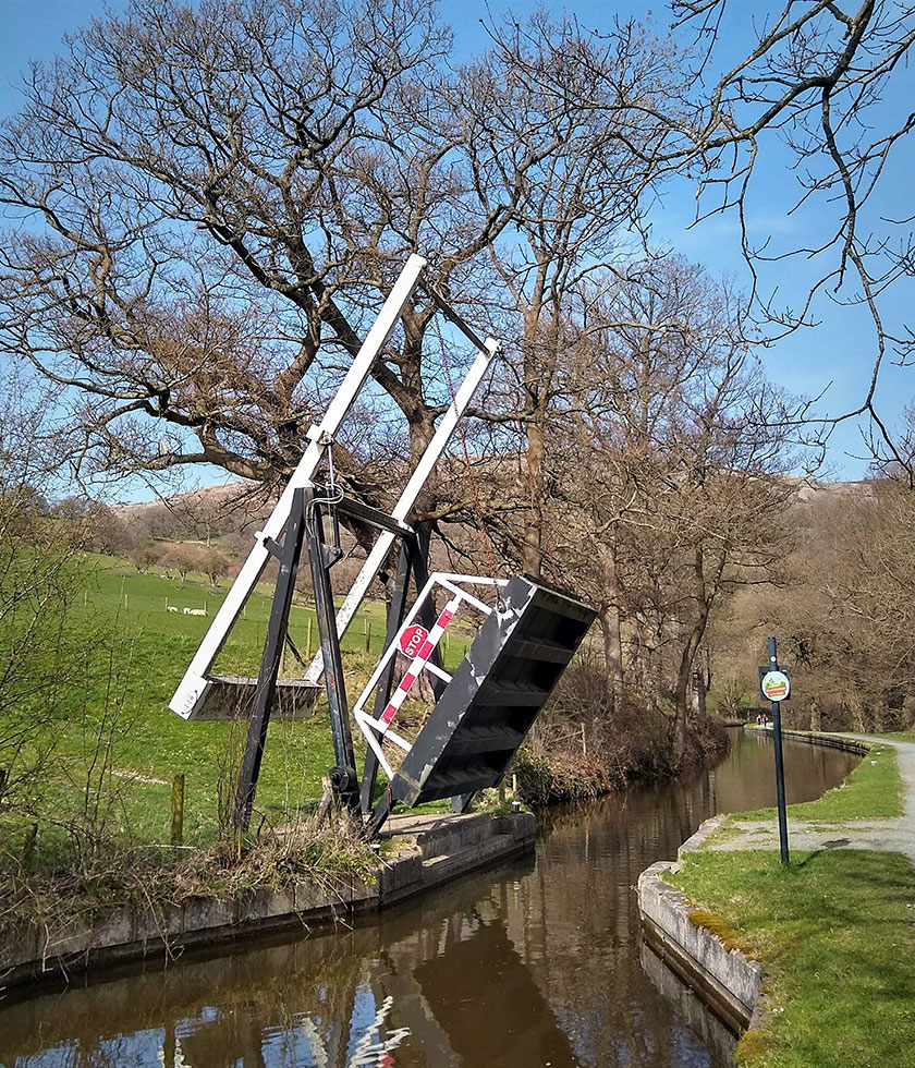 Llanddyn lift bridge, 44