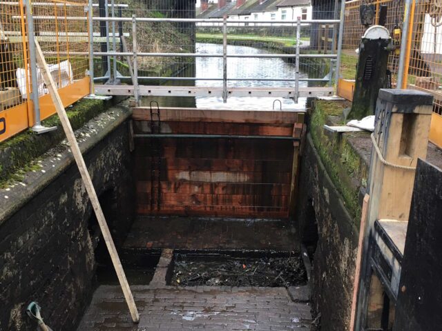 Stop planks in use on Caldon Canal