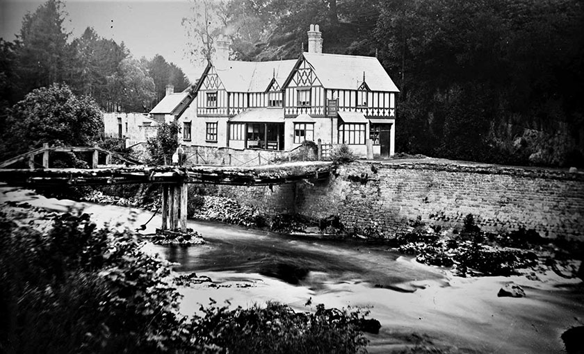 Chain Bridge Hotel