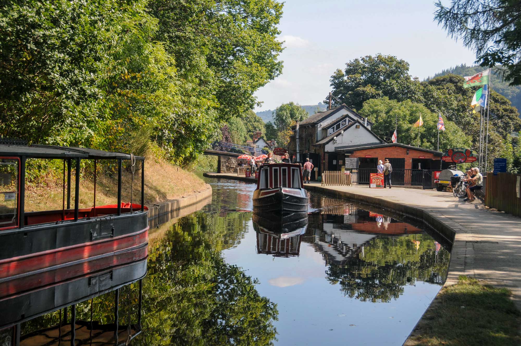 Llangollen Wharf Tour Pontcysyllte Aqueduct and Canal World Heritage site