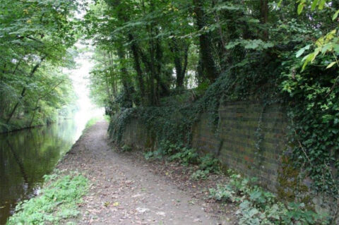 Cei Tramffordd Dyffryn Glyn ar ymyl y gamlas  Glyn Valley Tramway wharf at canalside