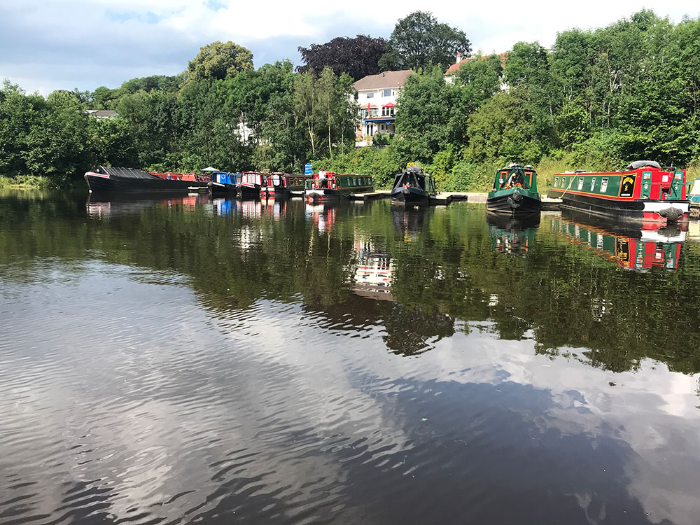 canal boat trips trevor